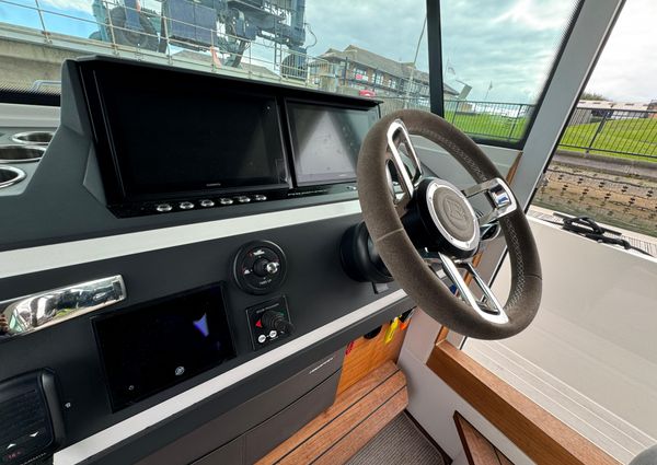 Axopar 28-CABIN-BRABUS-LINE image