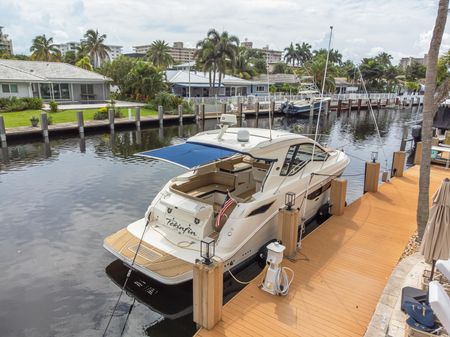 Sea Ray Sundancer 350 Coupe image