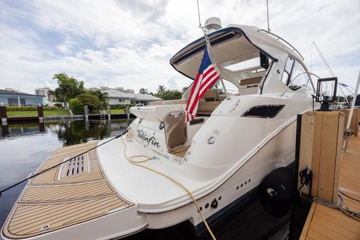 Sea Ray Sundancer 350 Coupe image