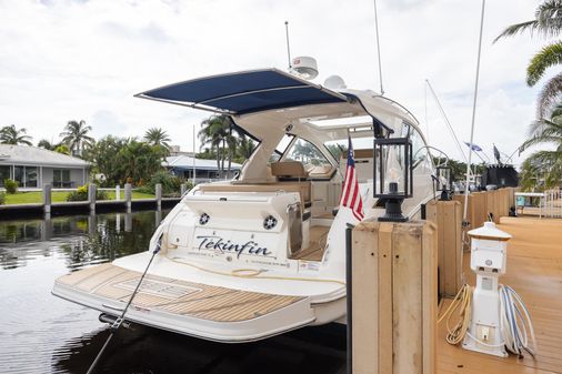 Sea Ray Sundancer 350 Coupe image