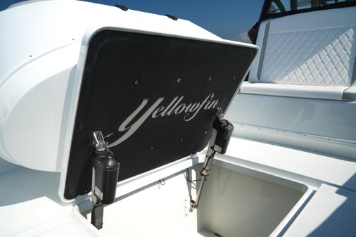 Yellowfin 39 Offshore image