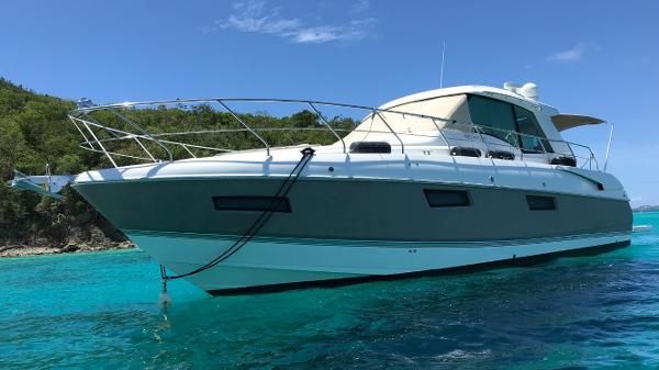 Cruisers Yachts 48 Cantius 