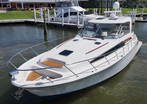 Chris-Craft Roamer 40 image