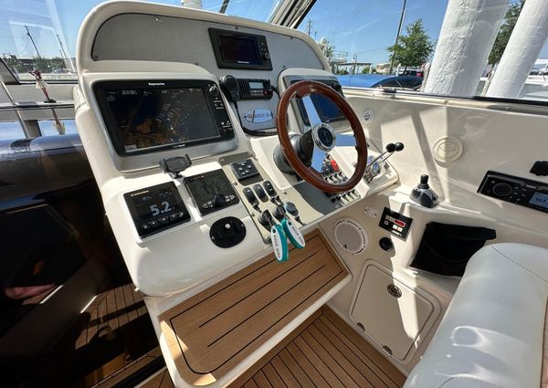Chris-Craft Roamer 40 image