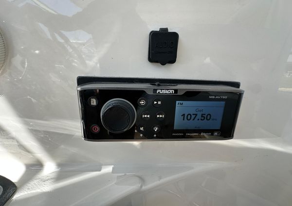 Chris-Craft Roamer 40 image