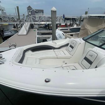 Sea Ray 290 Bowrider image