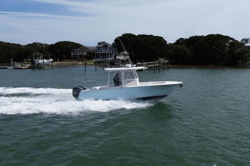 Southport 26 Center Console image