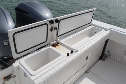 Southport 26 Center Console image