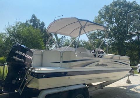 Hurricane 19' Fun Deck