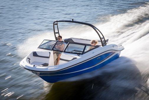 Sea Ray 21 SPX image