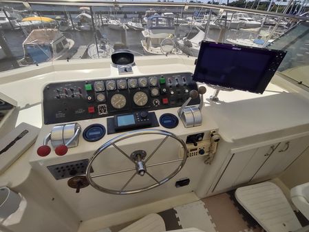 Hatteras 60 Motor Yacht image