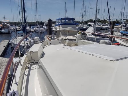 Hatteras 60 Motor Yacht image