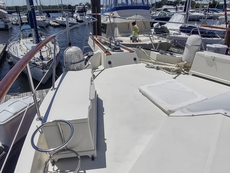 Hatteras 60 Motor Yacht image