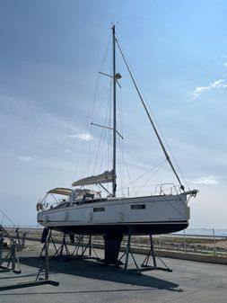 Beneteau Oceanis 38.1 image