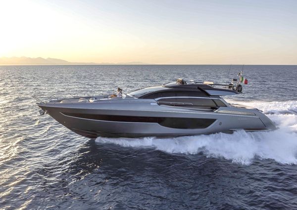 Riva 76' Perseo Super image