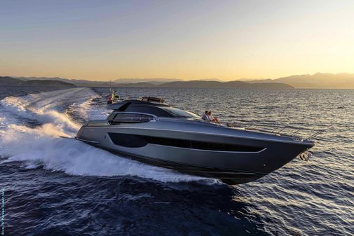 Riva 76' Perseo Super image