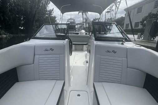 Sea Ray SPX 230 Outboard image