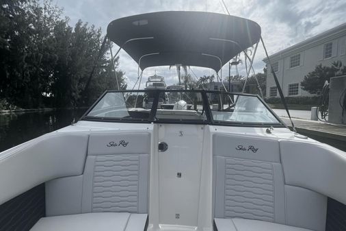 Sea Ray SPX 230 Outboard image