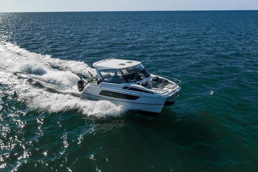 Aquila 36 Sport image