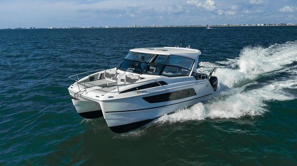 Aquila 36 Sport 