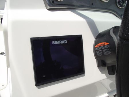 NauticStar 223DC image