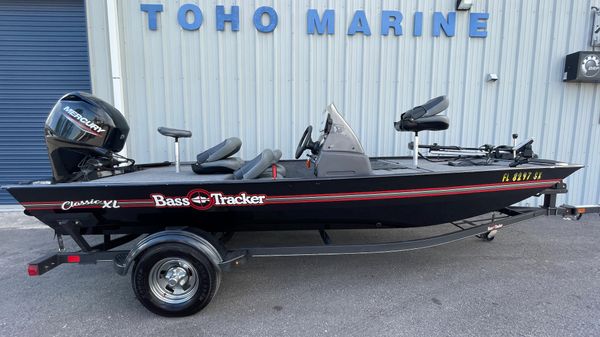 Tracker CLASSIC XL 