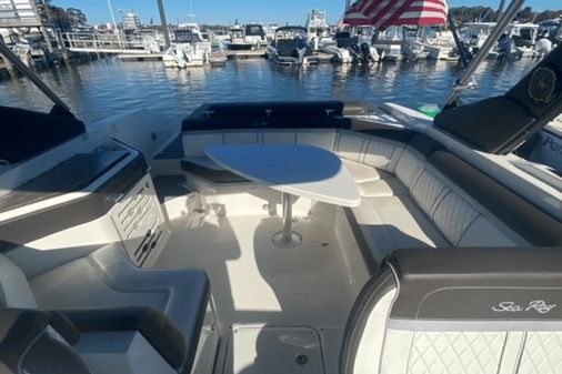 Sea Ray 310 SLX image