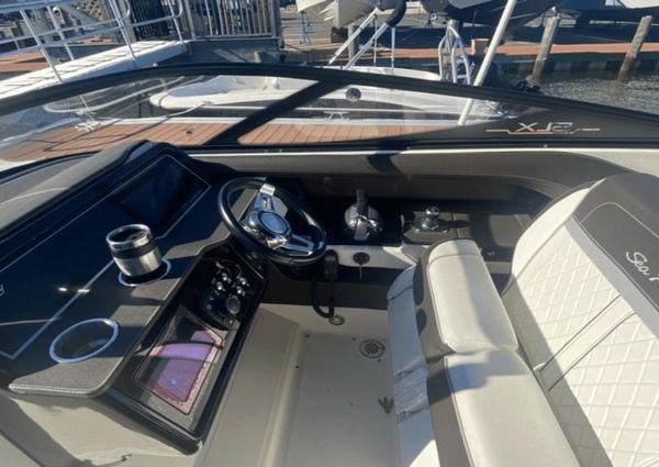 Sea Ray 310 SLX image