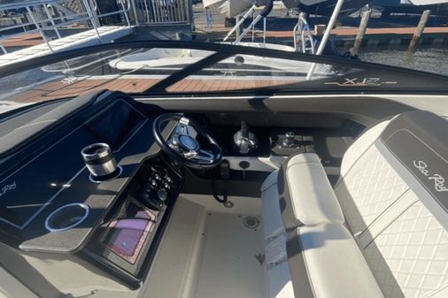 Sea Ray 310 SLX image