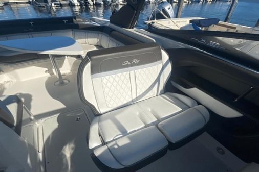 Sea Ray 310 SLX image