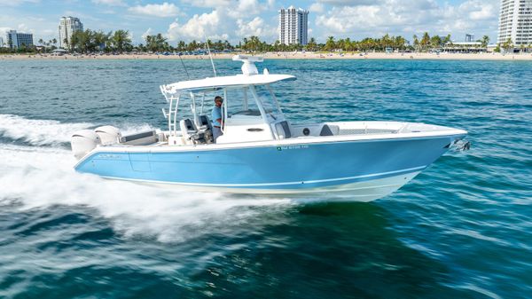 Cobia 320 Center Console 