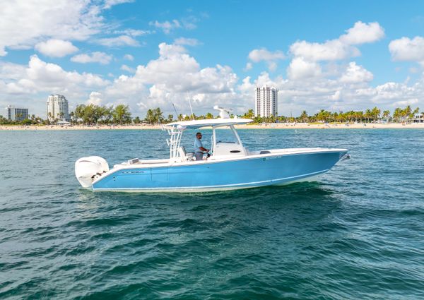 Cobia 320 Center Console image