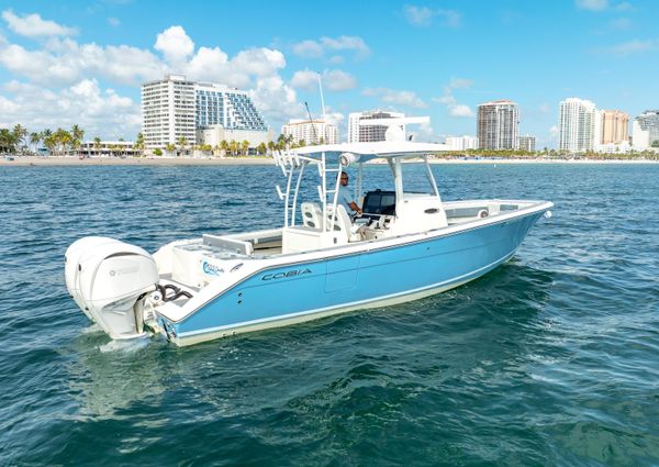 Cobia 320 Center Console image