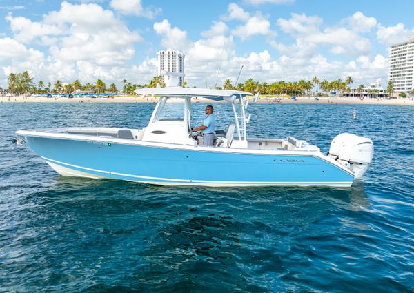 Cobia 320 Center Console image