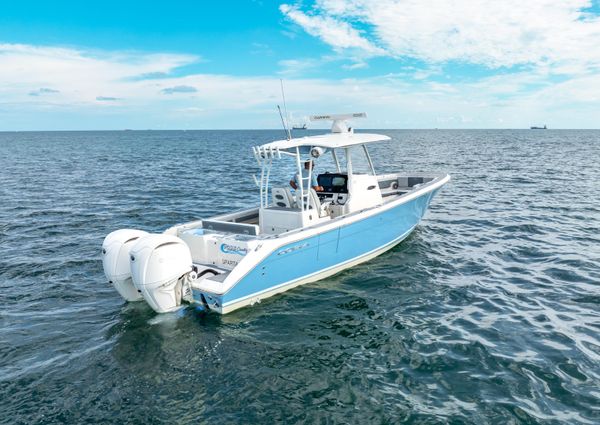 Cobia 320 Center Console image