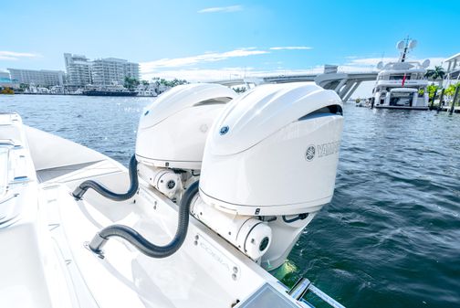 Cobia 320 Center Console image