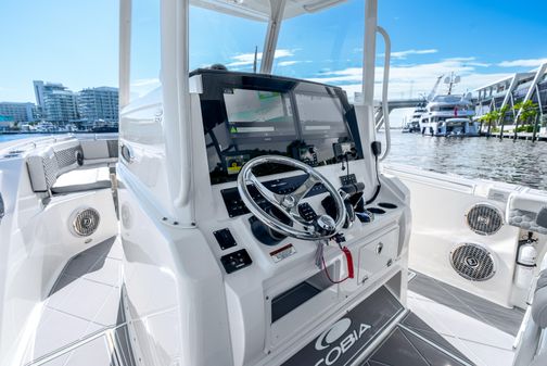 Cobia 320 Center Console image