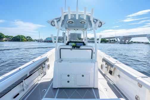 Cobia 320 Center Console image