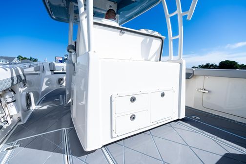 Cobia 320 Center Console image