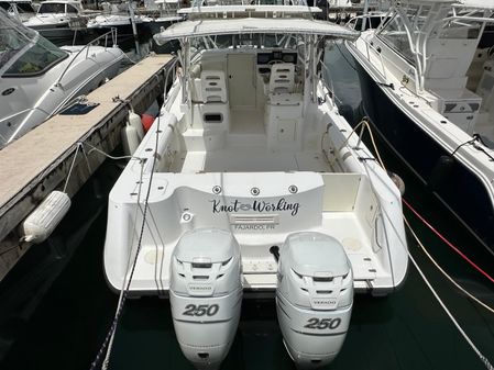 Boston Whaler 305 Conquest image