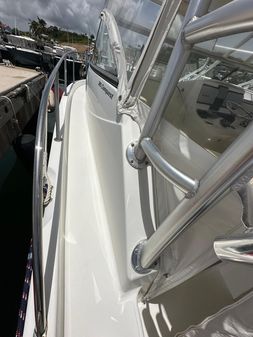 Boston Whaler 305 Conquest image