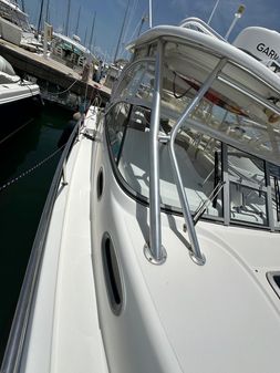 Boston Whaler 305 Conquest image