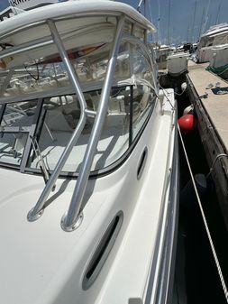 Boston Whaler 305 Conquest image