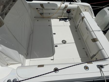 Boston Whaler 305 Conquest image