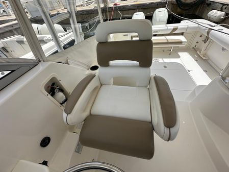 Boston Whaler 305 Conquest image