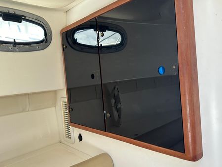 Boston Whaler 305 Conquest image