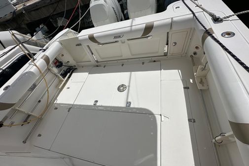 Boston Whaler 305 Conquest image