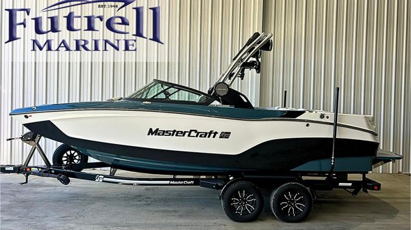 MasterCraft XT22 