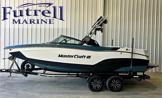 Mastercraft XT22 - main image