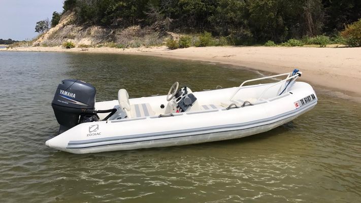 Zodiac Yachtline 420 Deluxe - main image